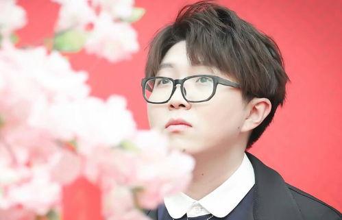 娱乐吃瓜君毛不易,从“娱乐吃瓜君”到音乐才子,他的蜕变之路